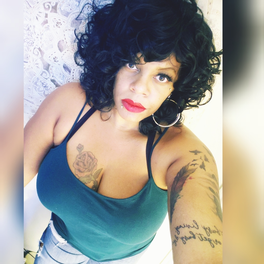 Meet your Posher, Tiffany